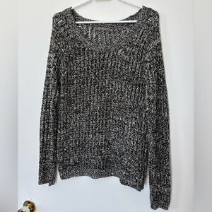 Suzy Shier Black and White Knit Sweater